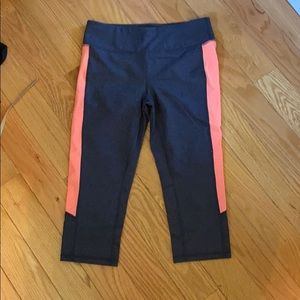 TEK GEAR Shapewear Capri Leggings